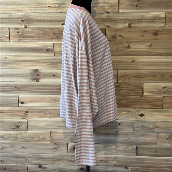 Lioness bloom long sleeve crew neck boxy t-shirt in pink stripes - Picture 9 of 13